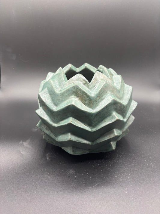 Geometric Bloom Vas